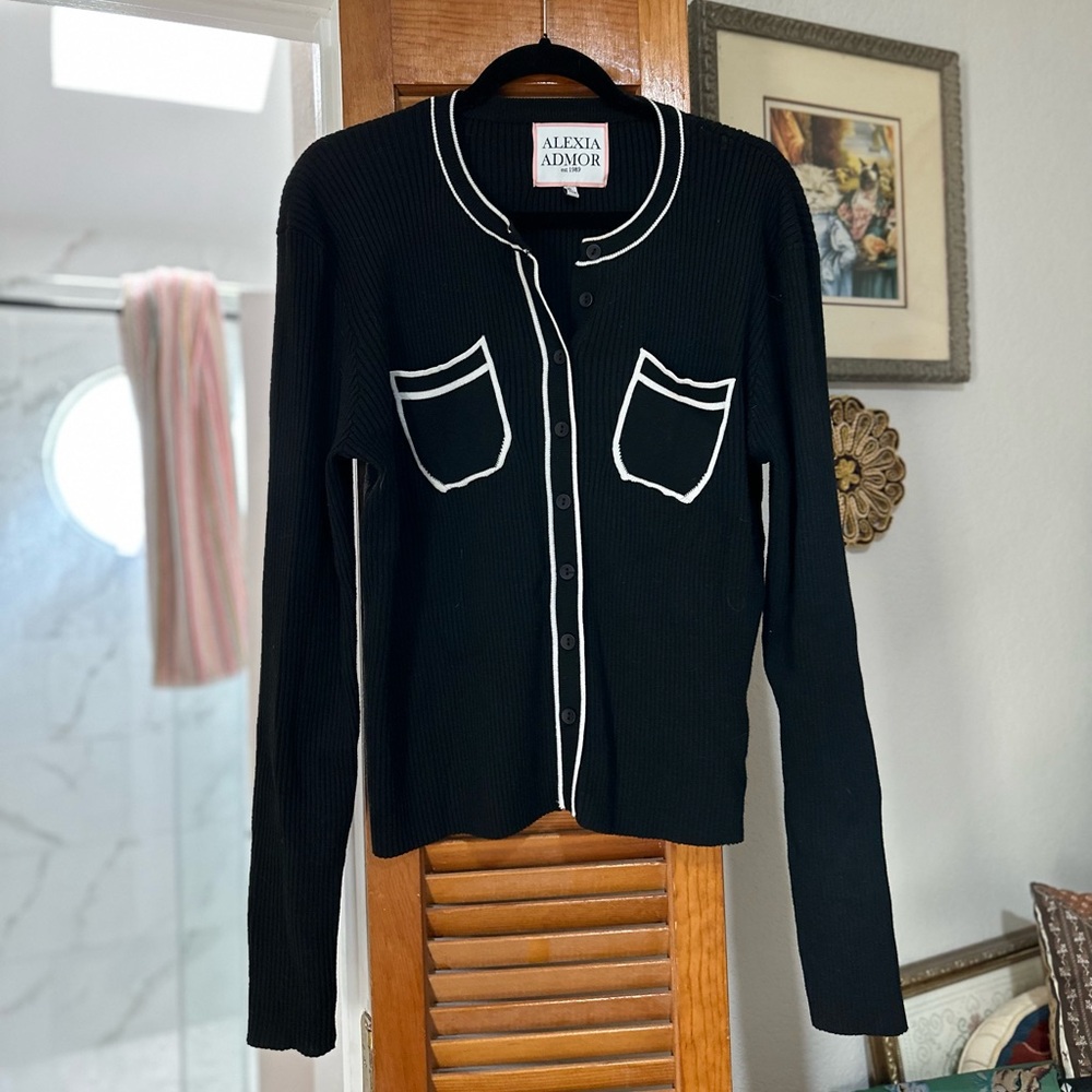 Black and white Alexia Admor Clover cardigan size XL